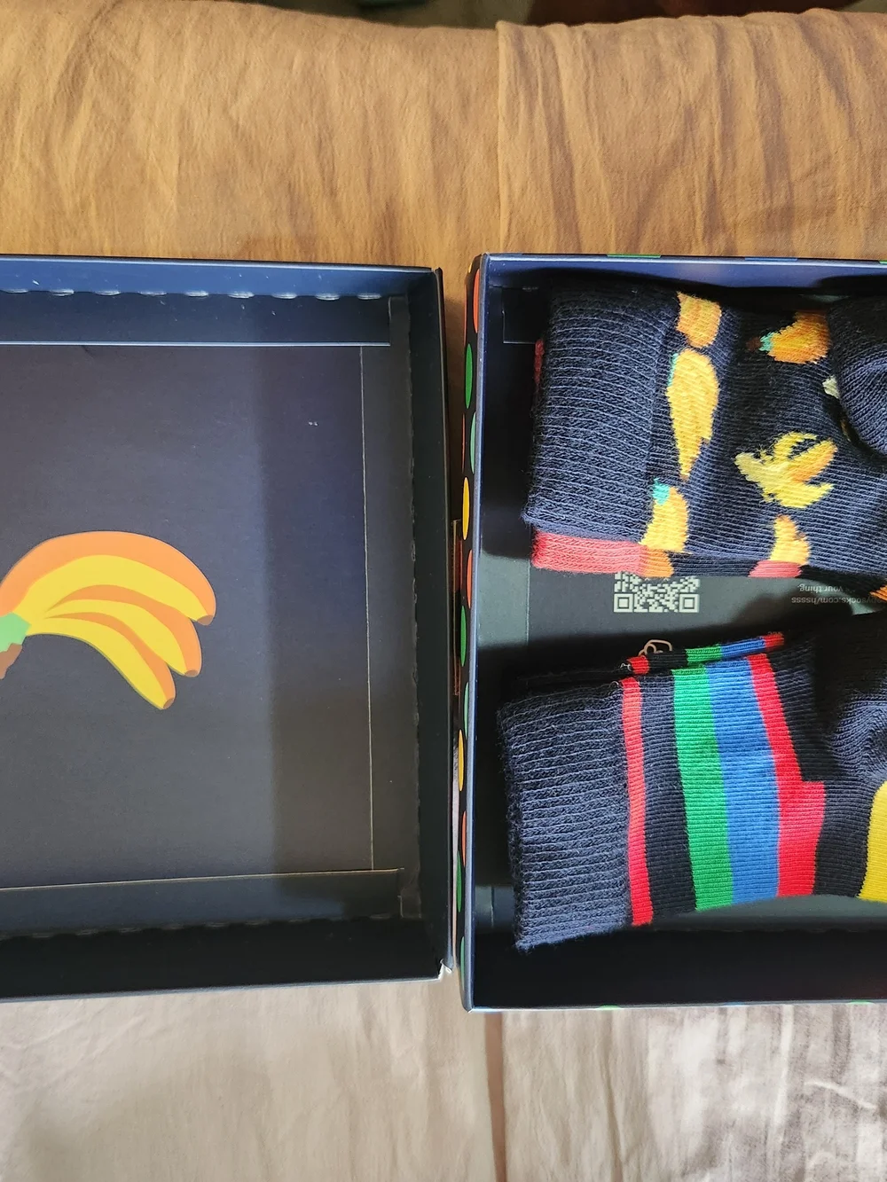 Happy Socks Kids Cherry Crew Socks Gift Set - Red, Green, Black